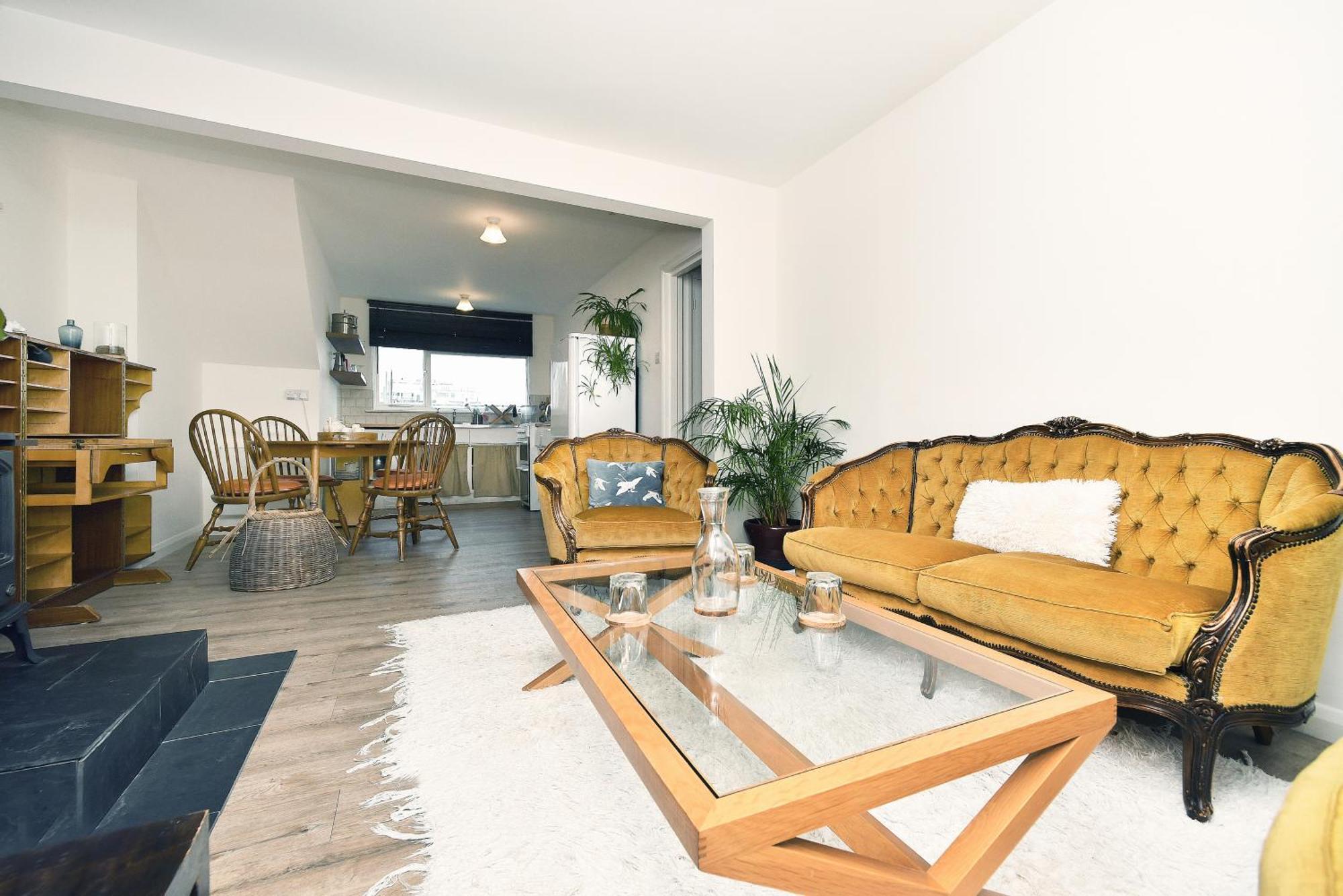 Sunny Seaside Sanctuary - Two Bedroom Apartment Brighton Eksteriør bilde